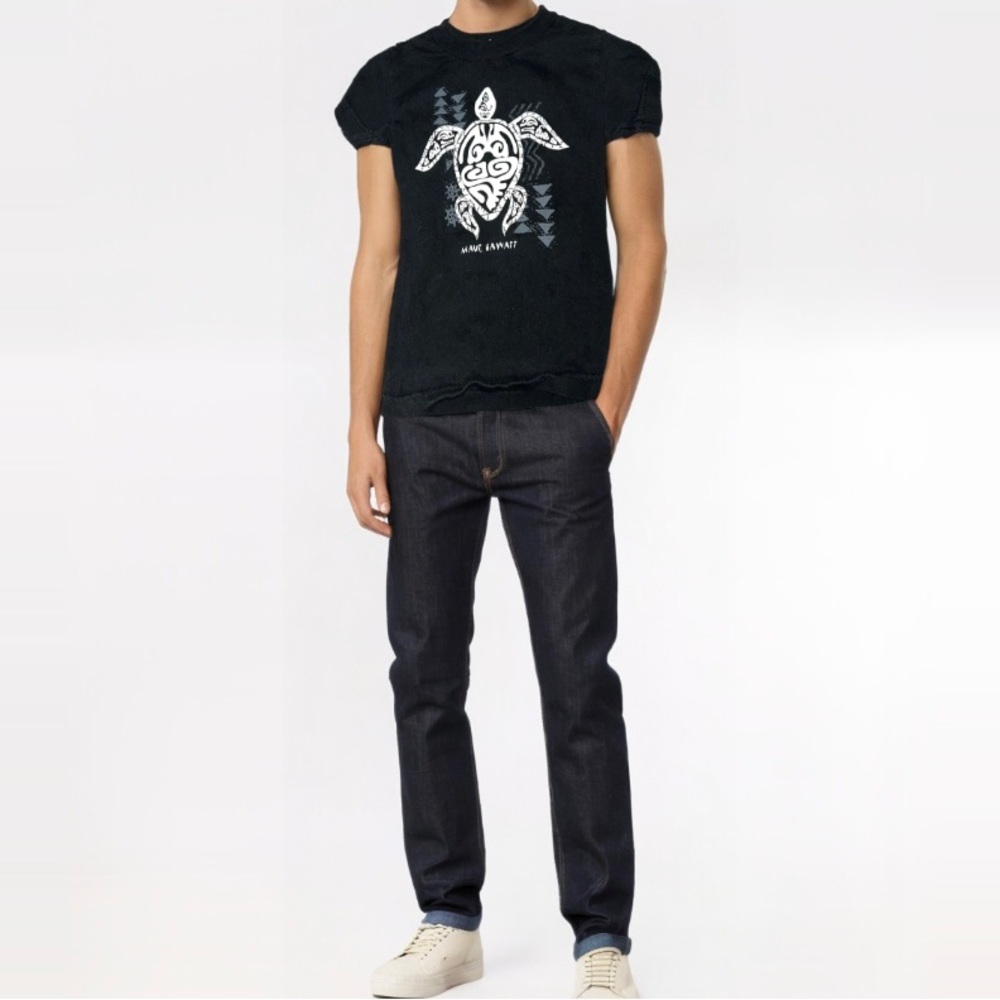 Maui, Hawaii Youth T-Shirt | Black & White | Youth Large
